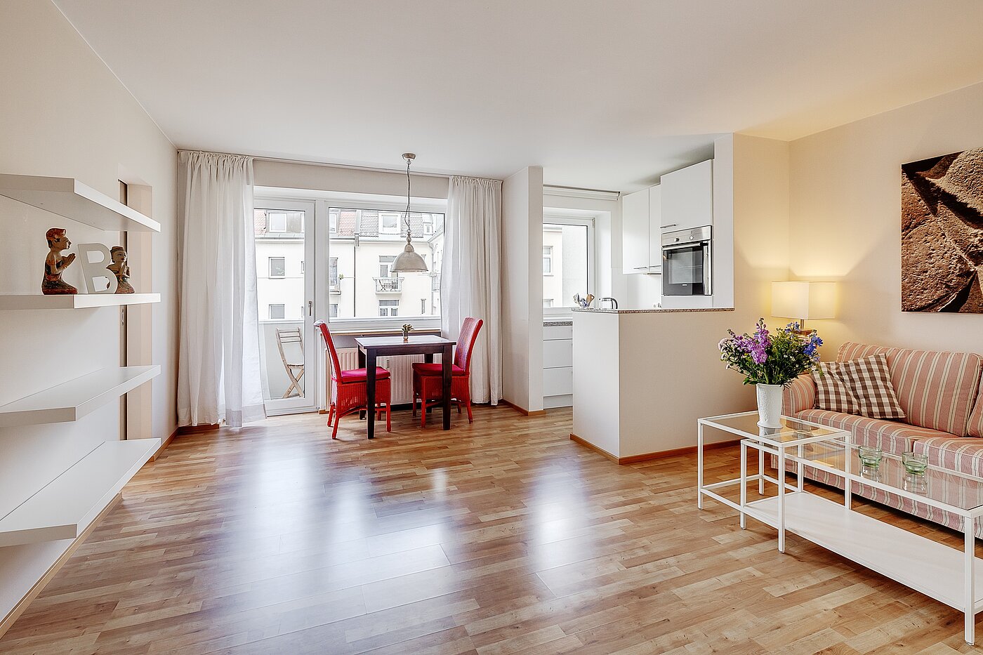 多层公寓 与 1.5 房间 | München-Schwanthalerhöhe | 2211ML8 | Großzügiger Wohn-/Essbereich