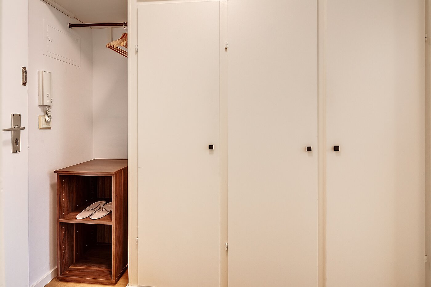 多层公寓 与 1 房间 | München-Schwabing | 70475 | ... mit Garderobe
