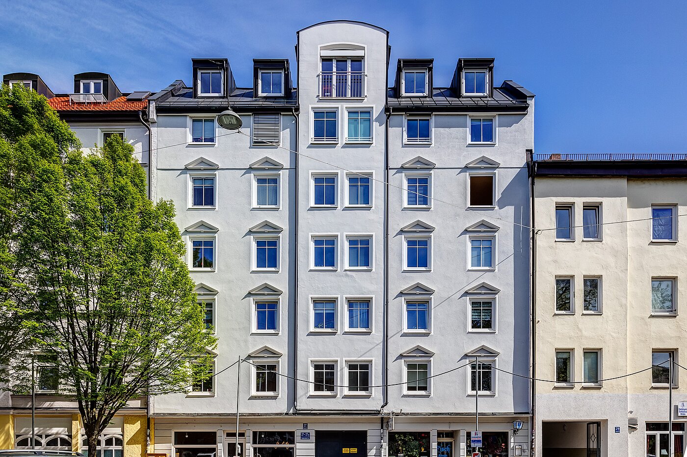 多层公寓 与 2.5 房间 | München-Isarvorstadt | 70121 | Ansicht von der Straße