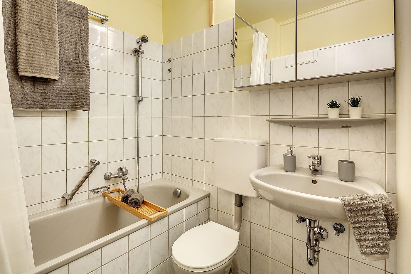 多层公寓 与 1 房间 | München-Haidhausen | 2001ML3 | Bad mit Wanne