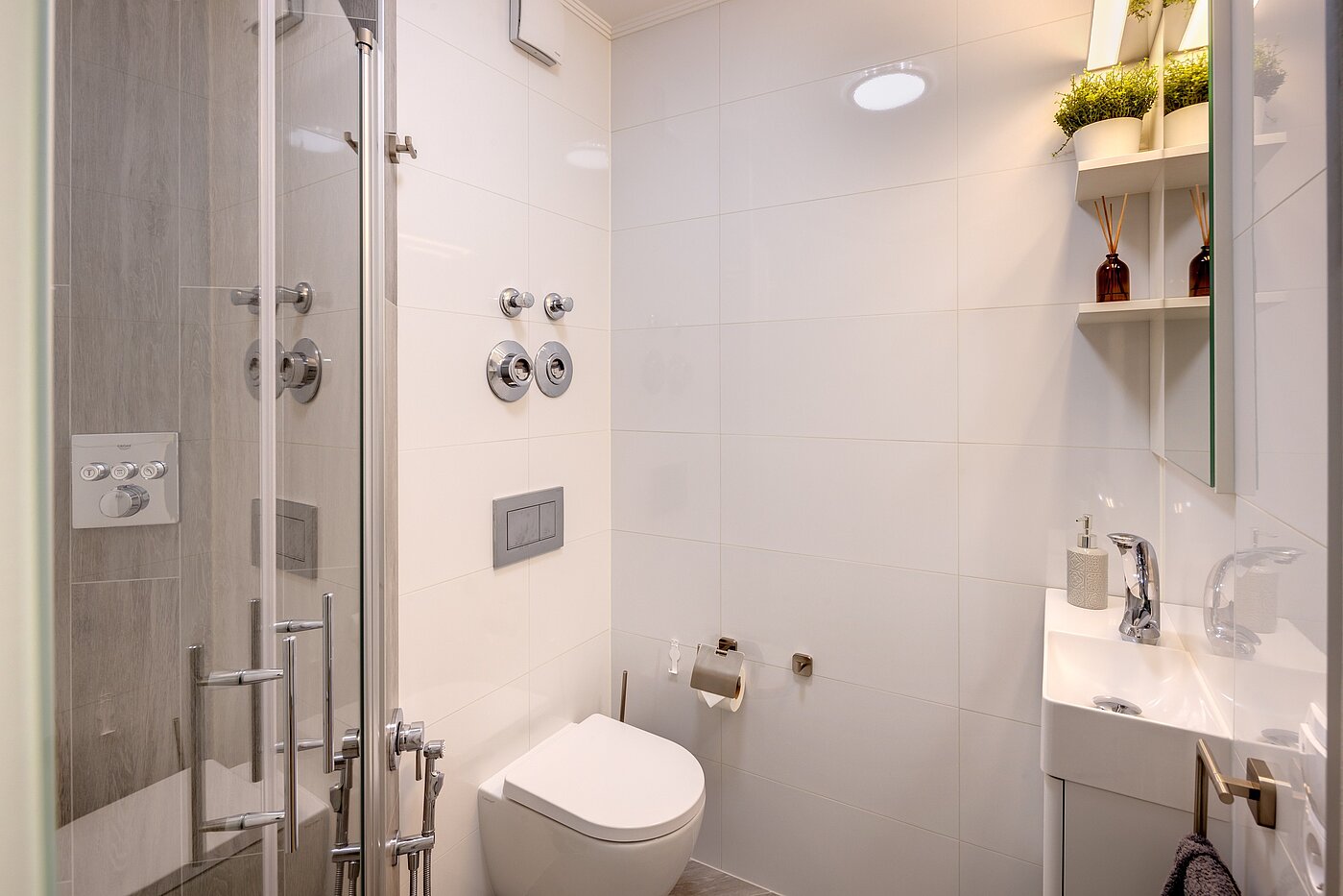 复式公寓 与 3 房间 | München-Milbertshofen | 702341 | Gäste WC