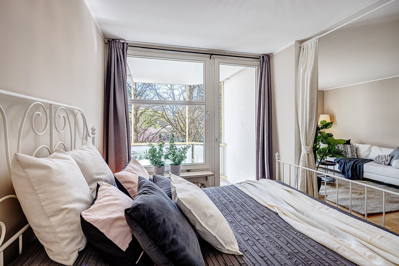 多层公寓 与 1.5 房间 | München-Bogenhausen | 2203ML2 | ...und Zugang zum Balkon