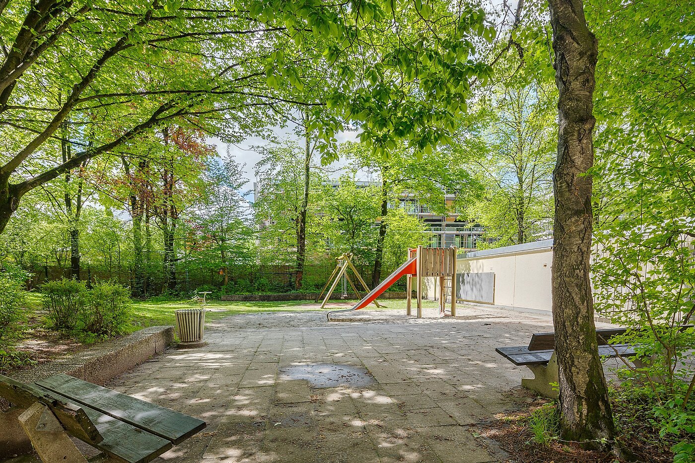 多层公寓 与 1 房间 | München-Oberföhring | 2104ML2 | ... mit Kinderspielplatz