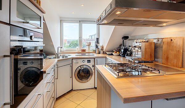 多层公寓 与 5 房间 | München-Neuhausen | 70140 | Separate Küche