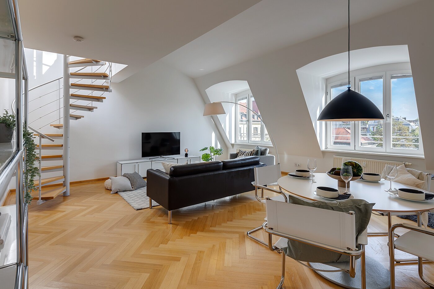多层公寓 与 2 房间 | München-Schwabing | 2208ML2 | Großzügig