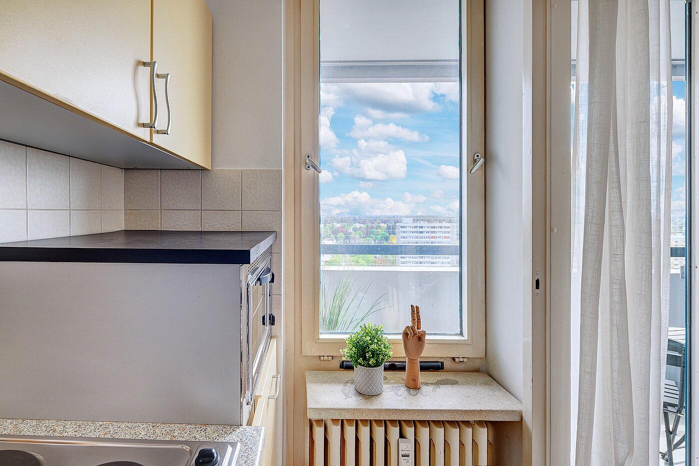 多层公寓 与 1 房间 | München-Solln | 2201ML92 | Küche mit Fenster