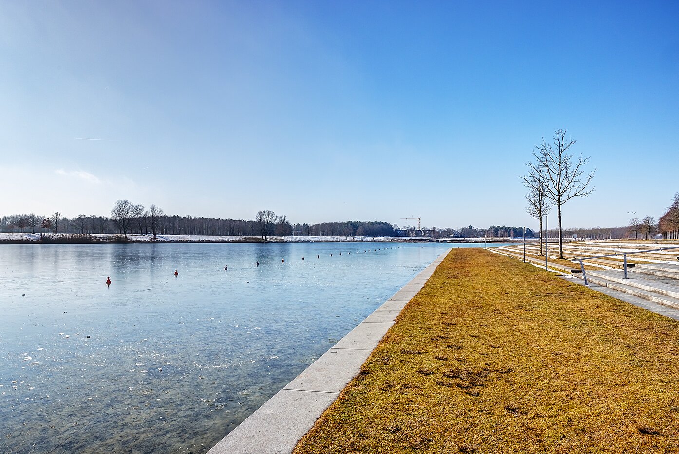 一楼公寓 与 2 房间 | München-Riem | 2201ML1 | ...Riemer See im Winter...