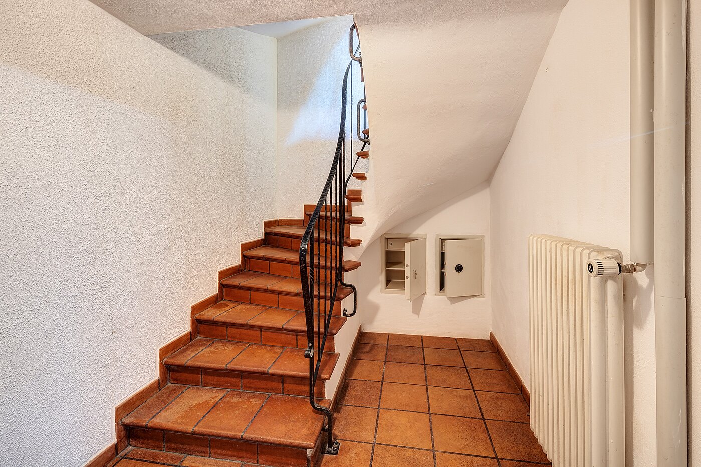 排角屋 与 5 房间 | Penzberg | 701121 | Eingebaute Tressore