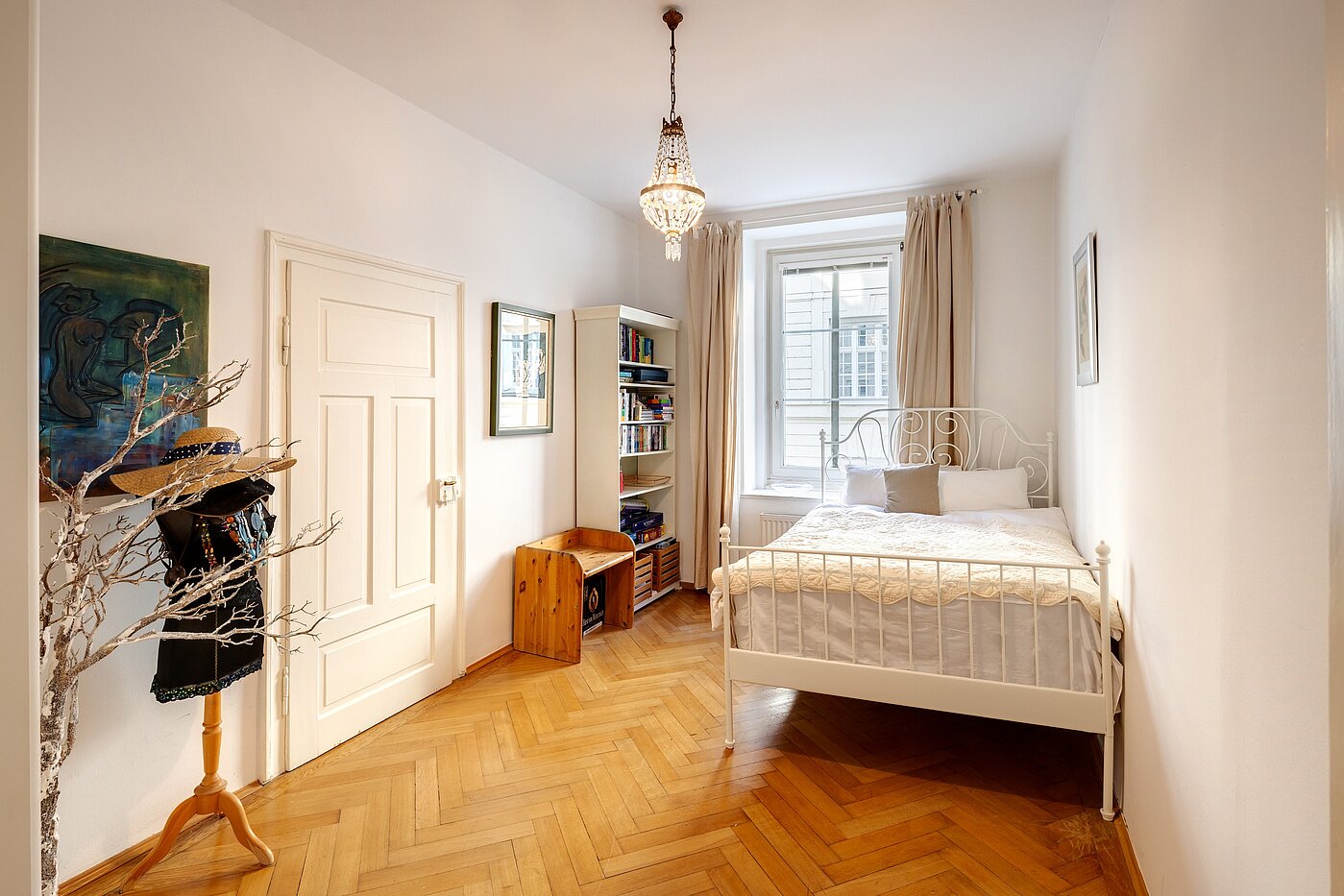 多层公寓 与 5 房间 | München-Altstadt | 700121 | ...Türen, schönes Fischgrät-Parkett...