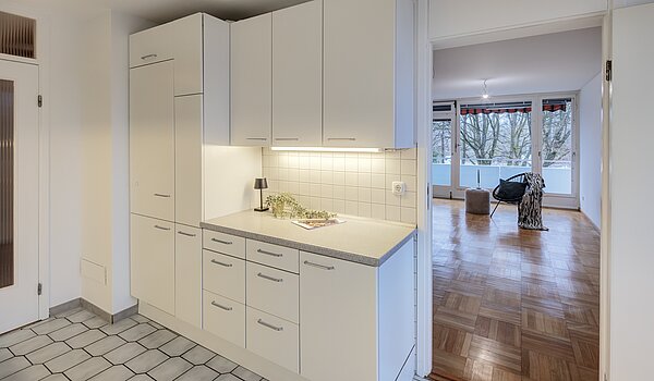 多层公寓 与 3.5 房间 | München-Bogenhausen | 703052 | Blick zum Wohnzimmer