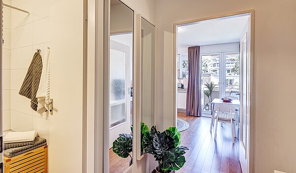 多层公寓 与 1 房间 | München-Schwabing | 2210ML3 | Diele mit...