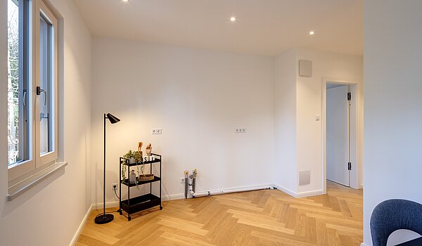 露台公寓 与 3 房间 | München-Harlaching | 70371 | Offene Küche