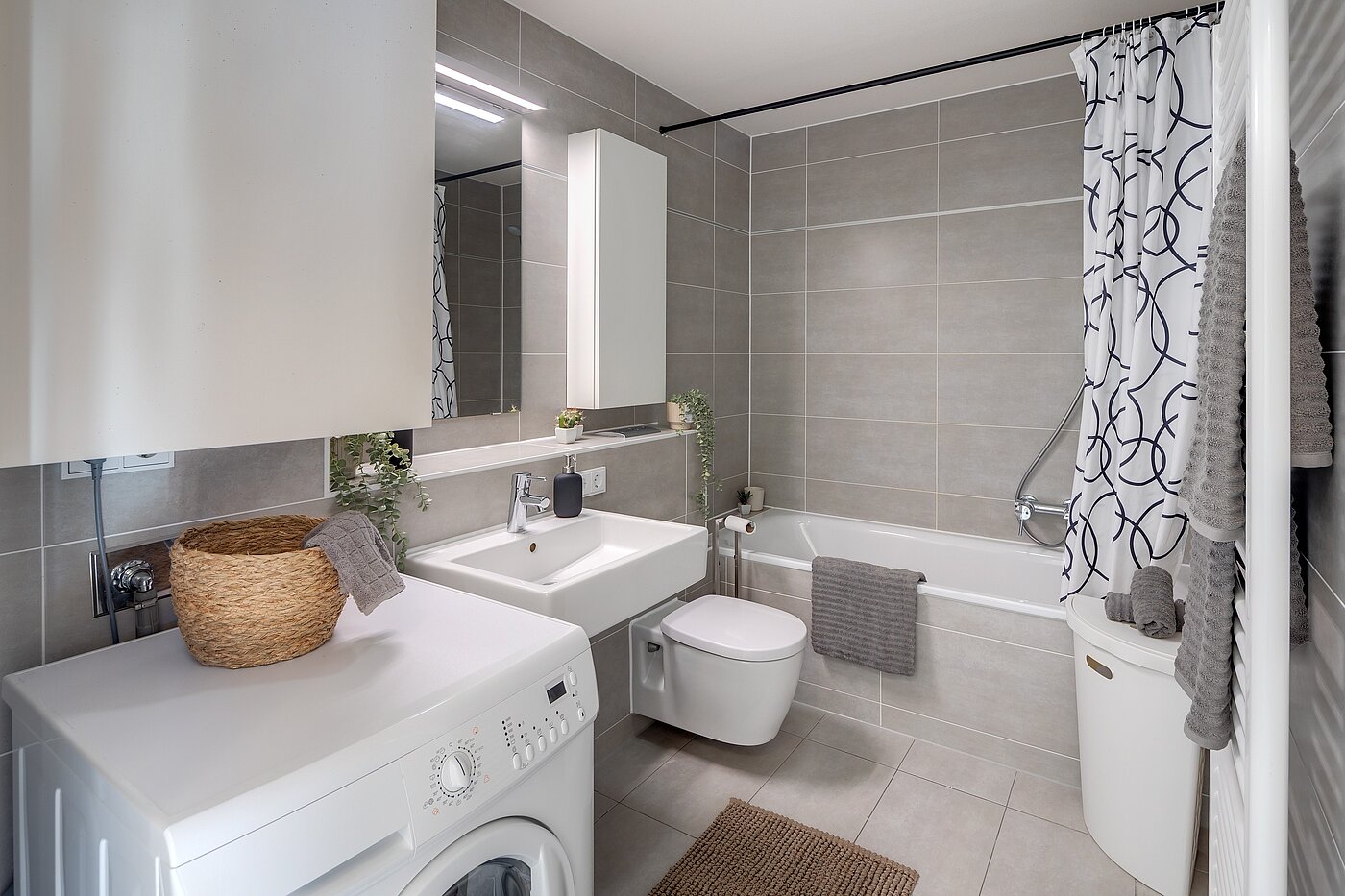 多层公寓 与 2 房间 | München-Schwabing | 70278 | Geräumiges Badezimmer