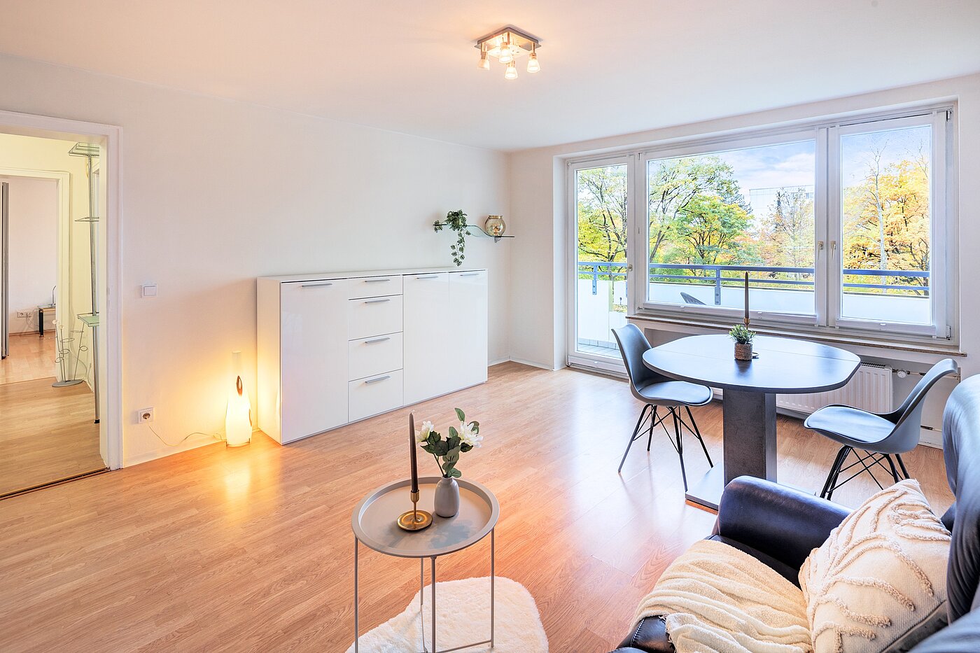 多层公寓 与 2 房间 | München-Perlach | 70300 | Wohnbereich