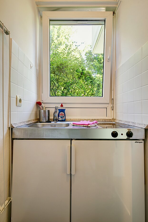 公寓 与 1 房间 | München-Schwabing | 70257 | Küche mit Fenster...
