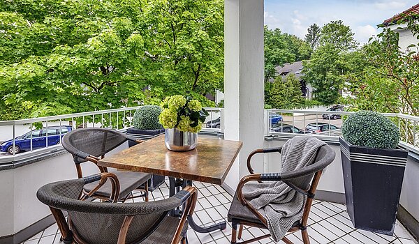 多层公寓 与 3 房间 | München-Harlaching | 2108ML3 | ...zum Balkon