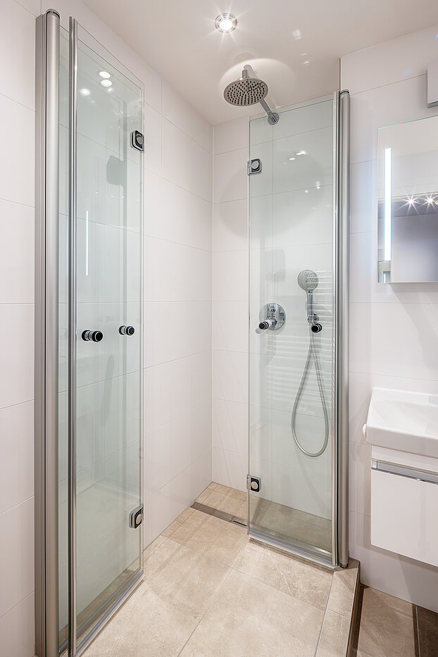 多层公寓 与 1 房间 | München-Milbertshofen | 704371 | ...mit Dusche