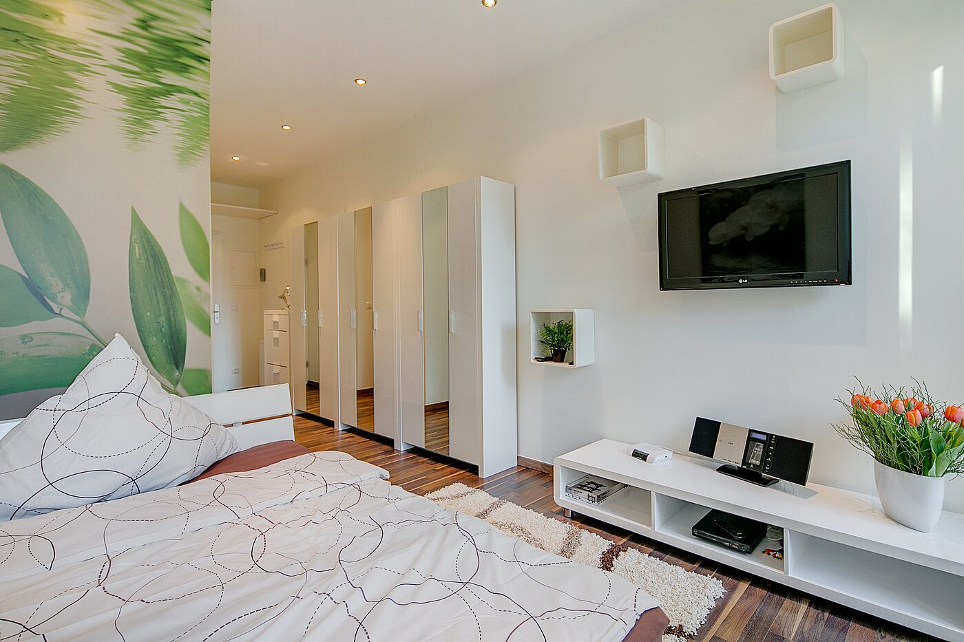 一楼公寓 与 4 房间 | München-Neuhausen | 70471 | ...Schlafbereich...