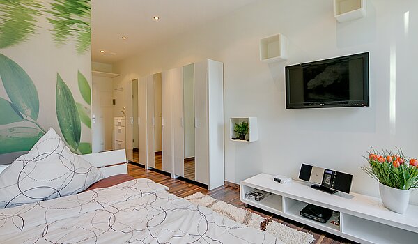 一楼公寓 与 4 房间 | München-Neuhausen | 70471 | ...Schlafbereich...