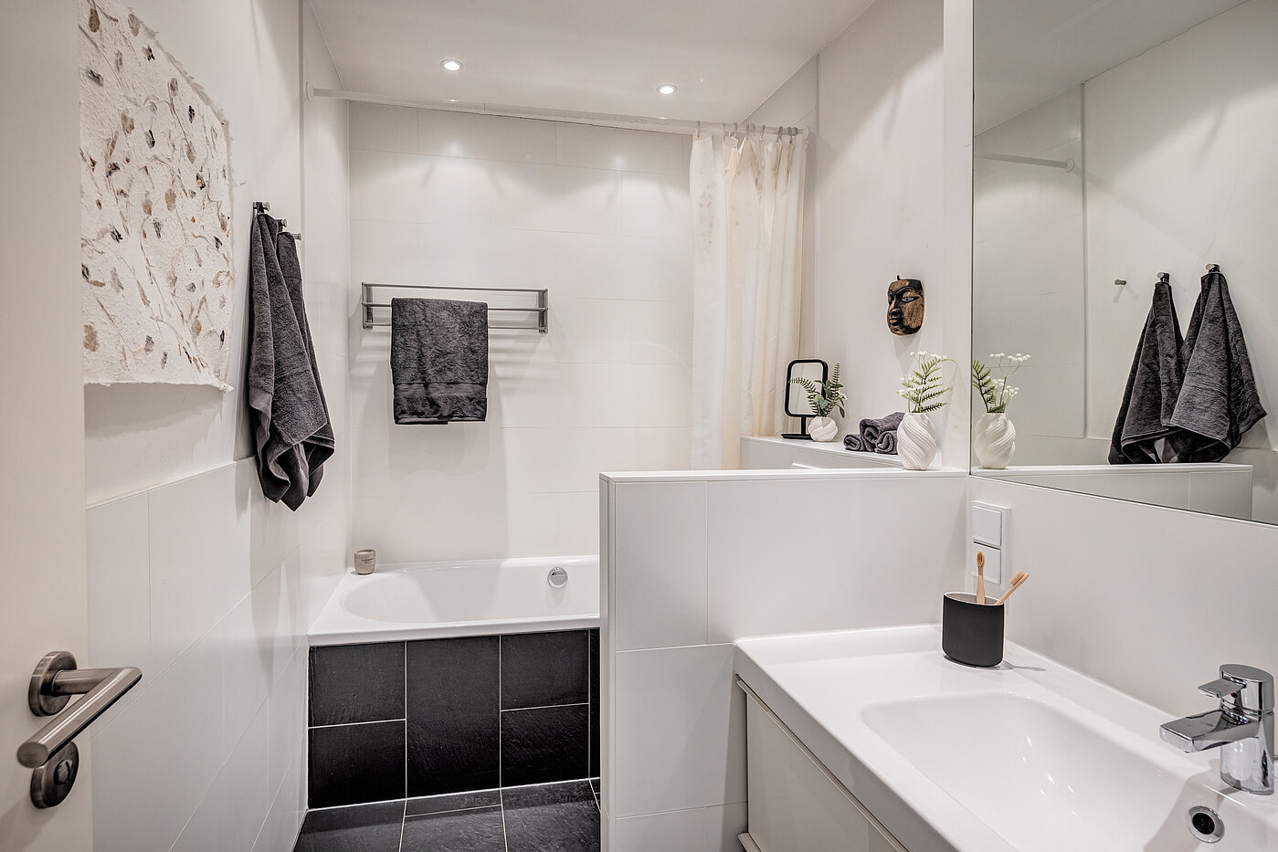 一楼公寓 与 2 房间 | München-Schwabing | 70394 | ...mit Badewanne