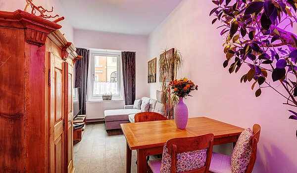一楼公寓 与 2 房间 | München-Sendling | 703811 | Essecke