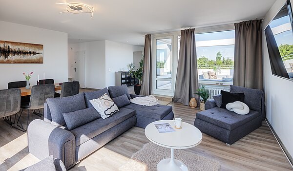 露台公寓 与 3 房间 | München-Berg am Laim | 704511 | Couch