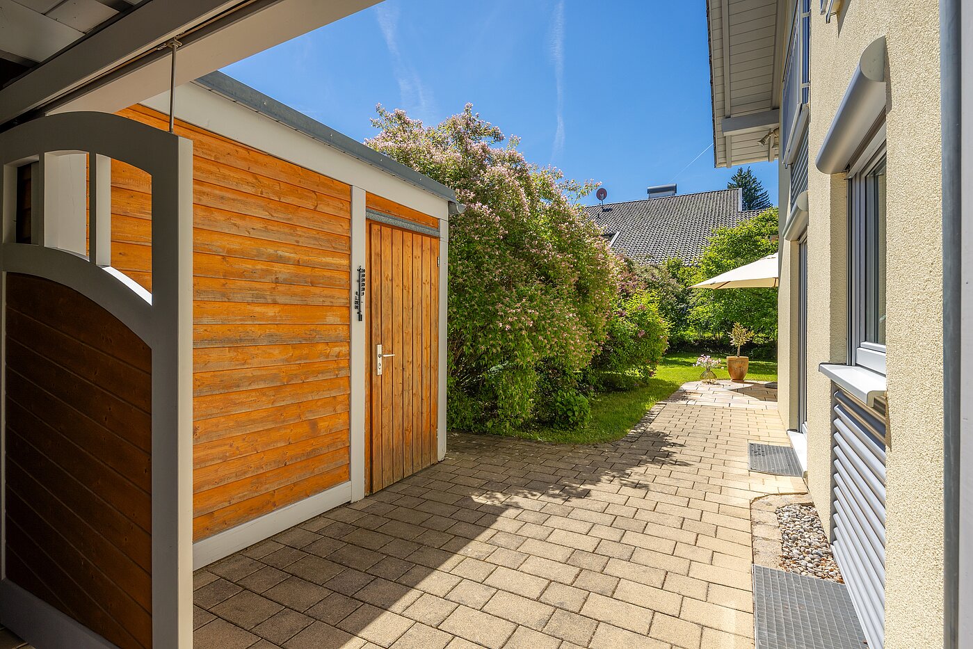 独栋住宅 与 5 房间 | Icking | 70438 | ...zum Garten und Stauraum