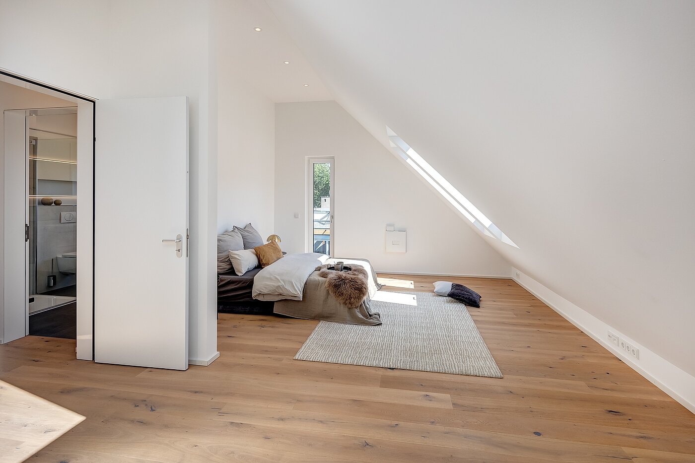 复式公寓 与 4 房间 | München-Obermenzing | 701553 | Großzügiges Schlafzimmer...