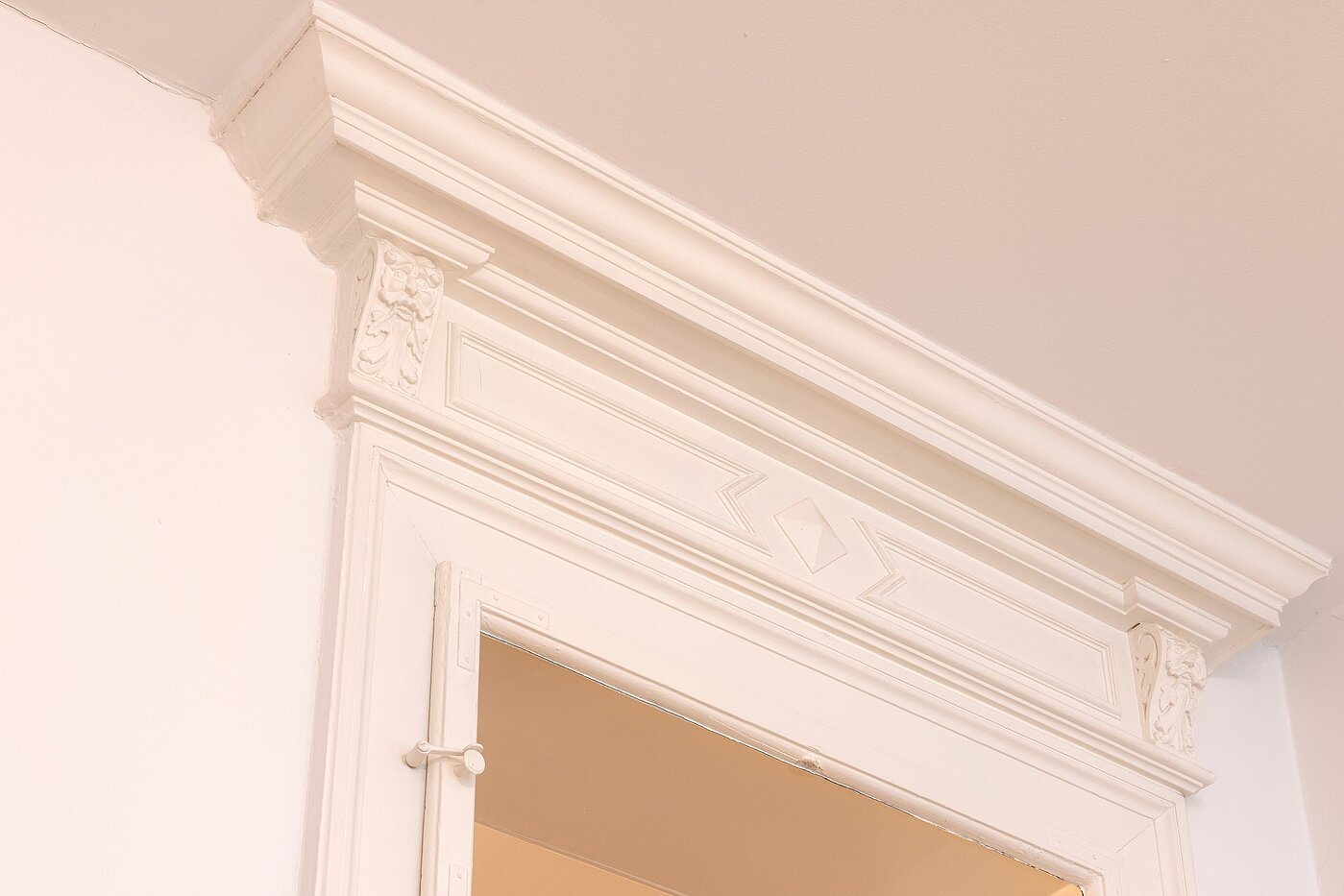 多层公寓 与 5 房间 | München-Altstadt | 700121 | Originale Türstöcke,...
