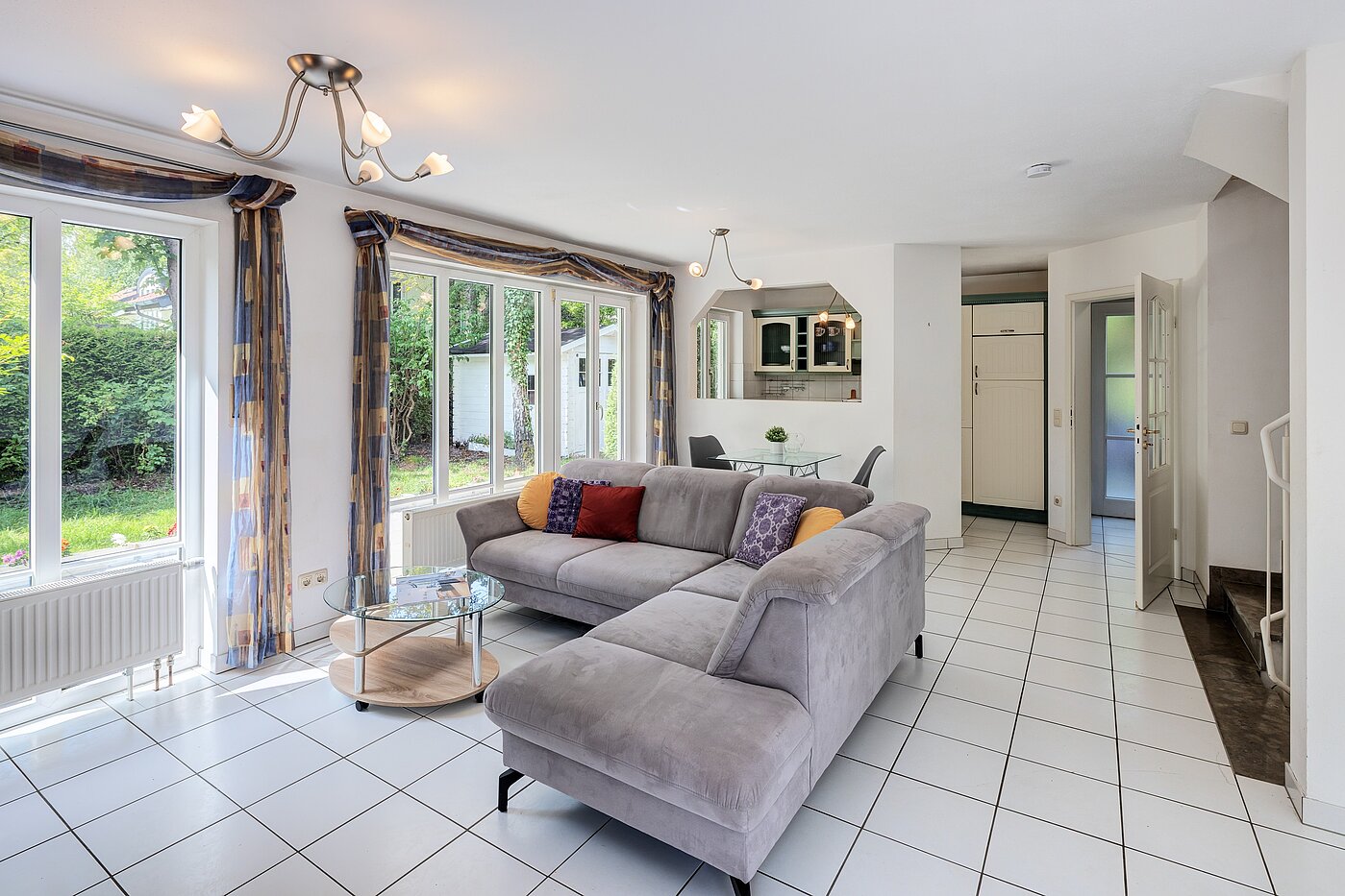 联排别墅 与 5 房间 | München-Trudering | 70269 | Hell und Sonnig