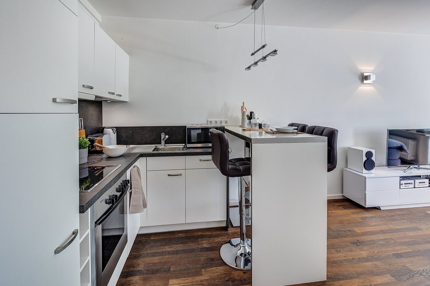 多层公寓 与 1 房间 | München-Freimann | 2105ML4 | Offene Küche mit Theke