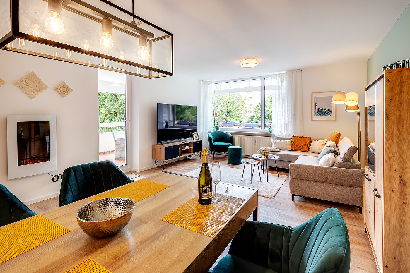 多层公寓 与 3 房间 | Unterhaching | 70421 | Großzügig mit Zugang..