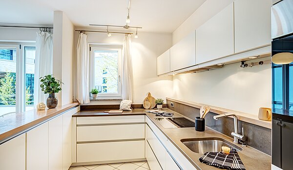 多层公寓 与 3 房间 | München-Neuhausen | 70489 | ...voll ausgestattet