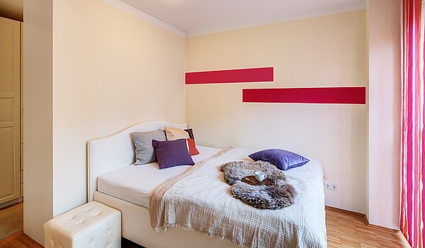 多层公寓 与 2 房间 | München-Schwabing | 703161 | Schlafzimmer