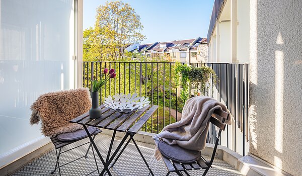 公寓 与 1.5 房间 | München-Bogenhausen | 70378 | ...auf dem Balkon...