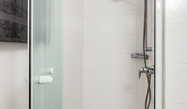 多层公寓 与 3.5 房间 | München-Bogenhausen | 70305 | ...Duschbad