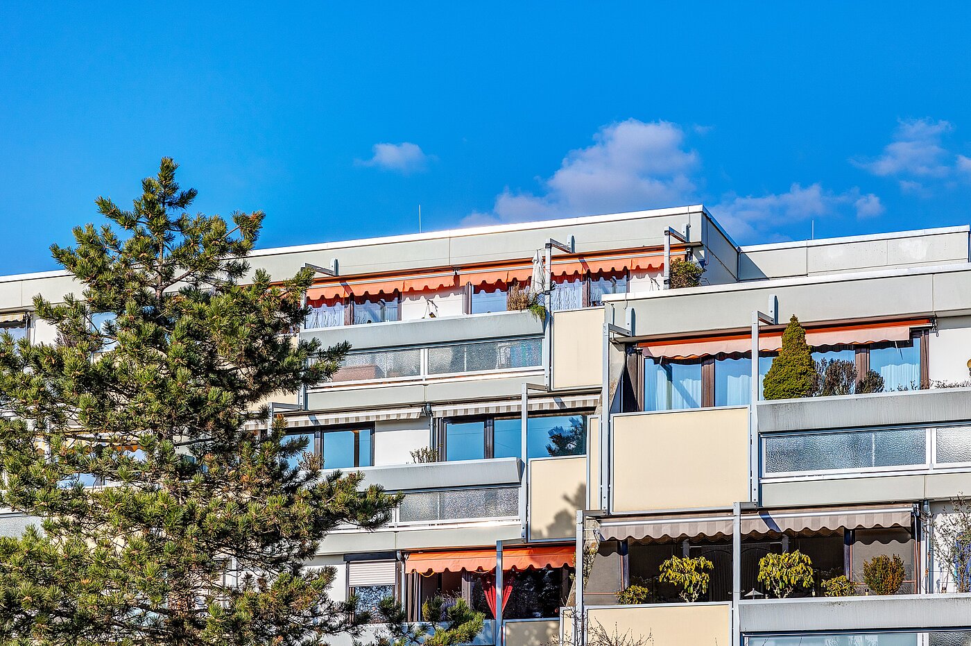 多层公寓 与 3 房间 | Unterschleißheim | 70003 | Außenansicht Wohnung