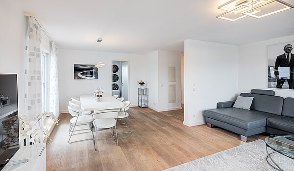 顶层公寓 与 3 房间 | München-Riem | 70468 | Wohnzimmer