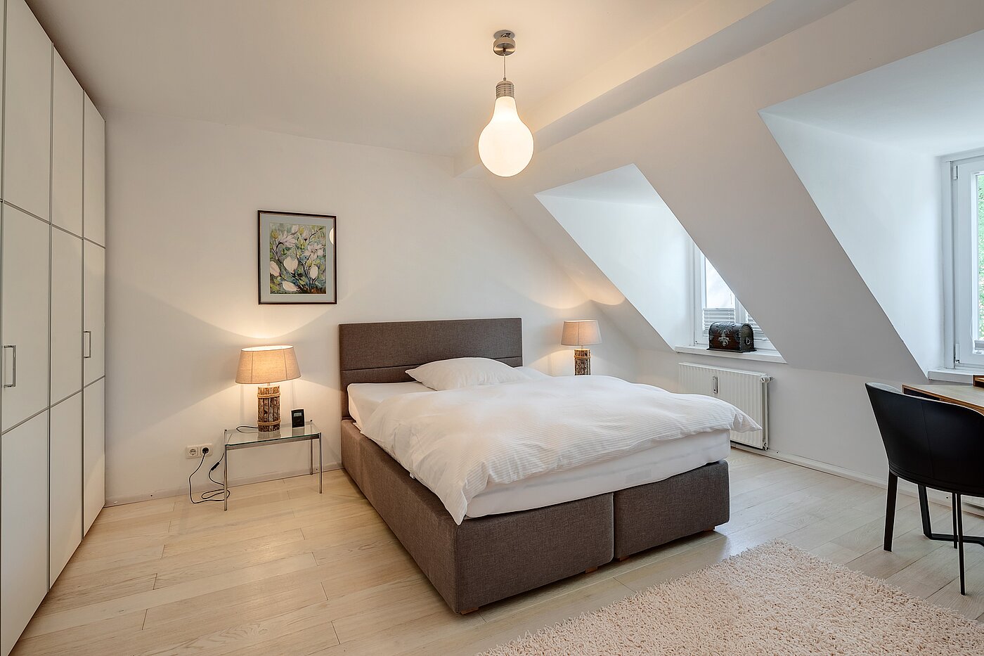 多层公寓 与 2 房间 | München-Isarvorstadt | 70089 | Großzügiges Schlafzimmer