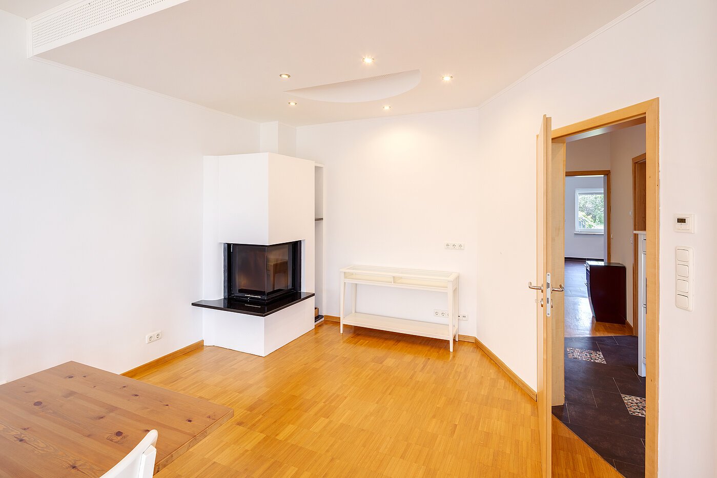 联排别墅 与 6.5 房间 | Unterschleißheim | 70122 | ...und Kamin...