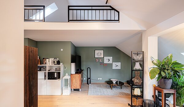 排角屋 与 6 房间 | München-Trudering | 70191 | ...Empore und...