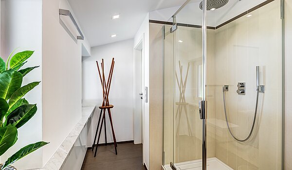 排角屋 与 3 房间 | Kreuth | 70037 | Helles Badezimmer...