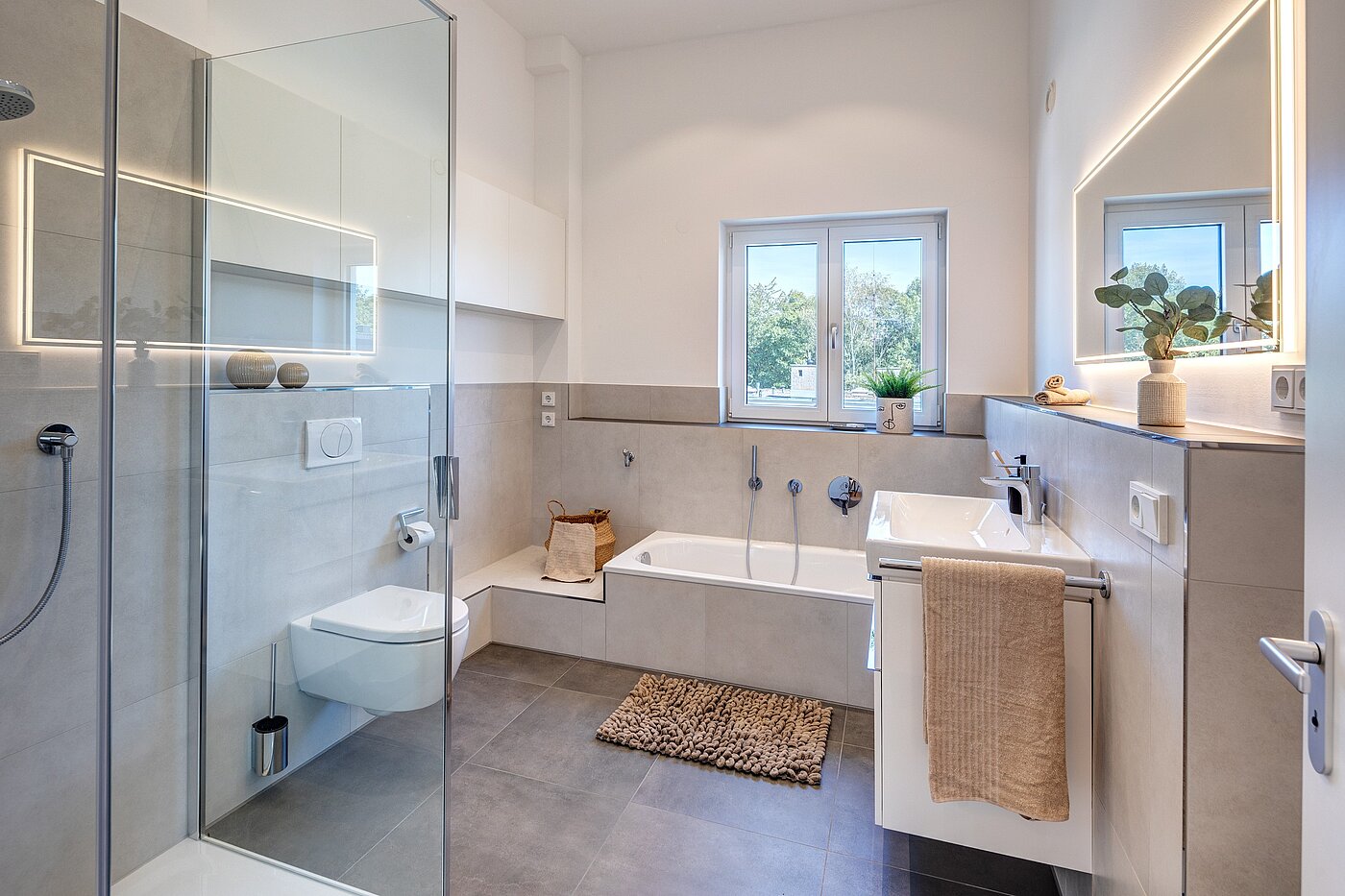 复式公寓 与 4 房间 | München-Obermenzing | 701553 | Helles Bad mit Badewanne...