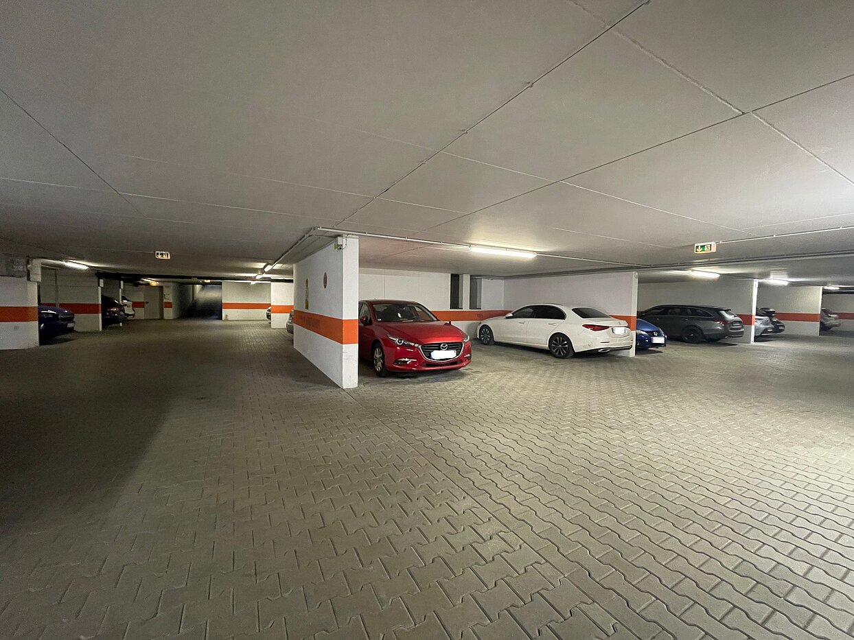 地下停车位 | München-Laim | 700994 | Großzügige...