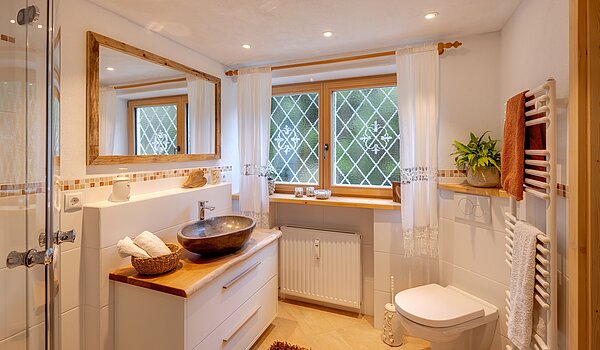 一楼公寓 与 2.5 房间 | Kreuth | 701351 | Bad