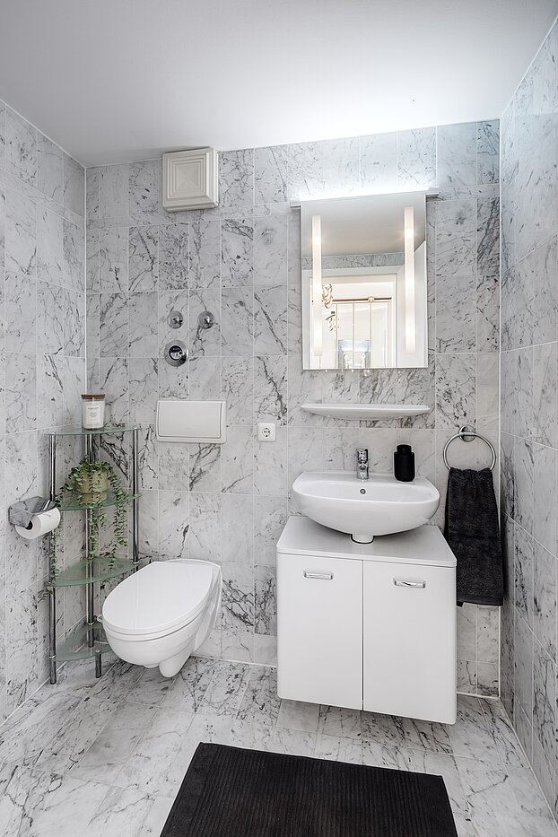 复式公寓 与 2.5 房间 | München-Haidhausen | 701172 | Gästetoilette
