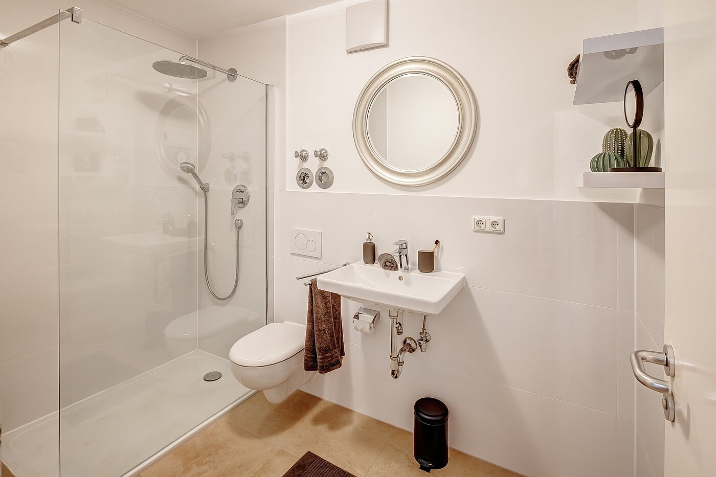 多层公寓 与 2 房间 | München-Schwabing | 2109ML3 | Modernes Bad mit...