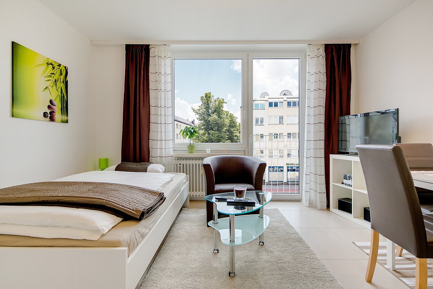 多层公寓 与 1 房间 | München-Berg am Laim | 2209ML2 | ...in das lichtdurchflutete Apartment