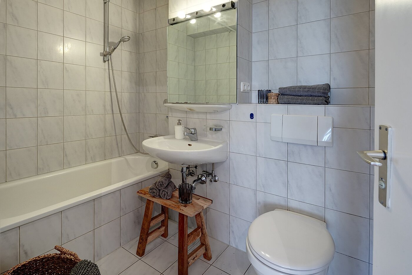 多层公寓 与 2 房间 | München-Sendling | 1810ML5 | Bad mit Badewanne
