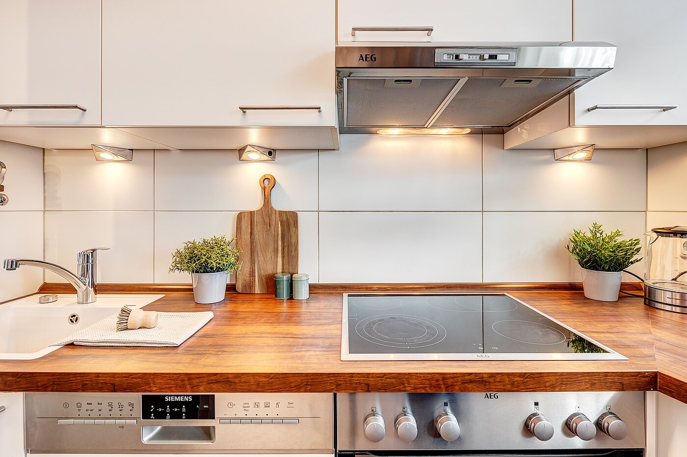 多层公寓 与 2 房间 | München-Schwabing | 2205ML71 | ...mit elektrischen Geräten